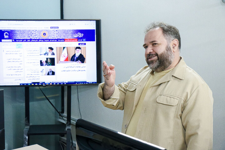 تصاویر/ بازدید مسئول امور فرهنگی و فضای مجازی شرکت توانیر از خبرگزاری حوزه