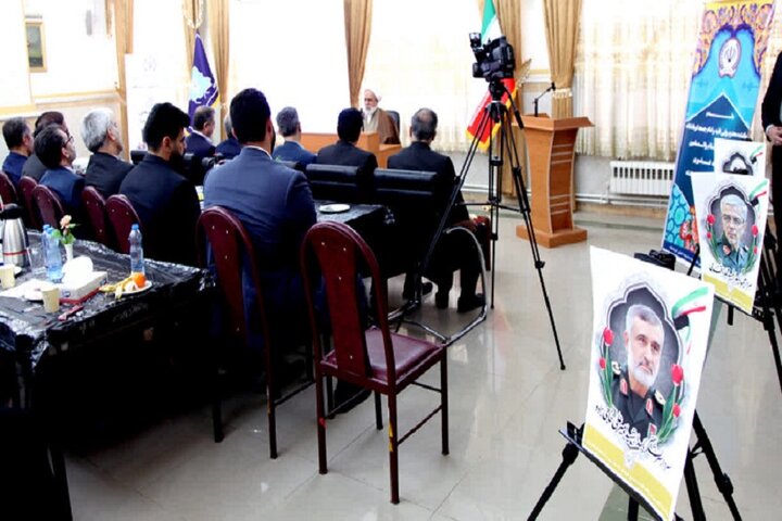 تصاویر/ نشست بصیرتی نماینده ولی‌فقیه در کرمانشاه، با مدیران شعب بانک سپه استان