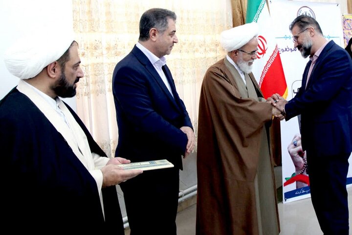 تصاویر/ نشست بصیرتی نماینده ولی‌فقیه در کرمانشاه، با مدیران شعب بانک سپه استان