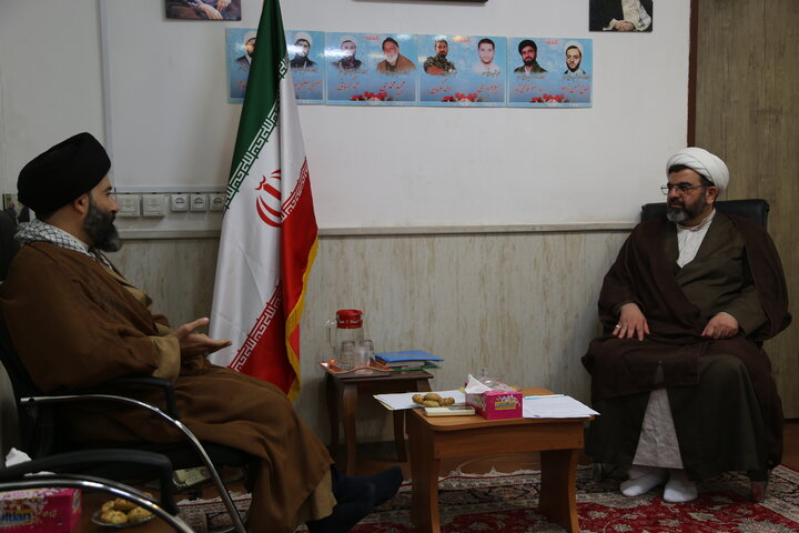 تصاویر/دیدار امام جمعه مسجد سلیمان با مدیر حوره علمیه خوزستان
