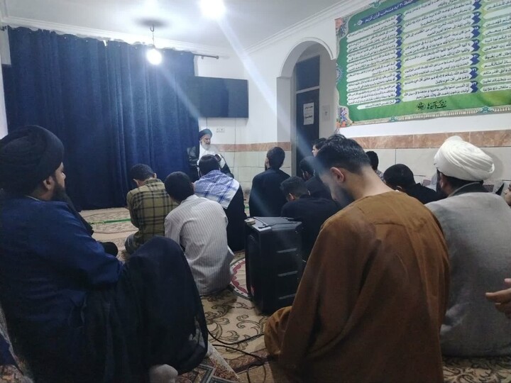 تصاویر/درس اخلاق حجت‌الاسلام والمسلمین موسوی فرد