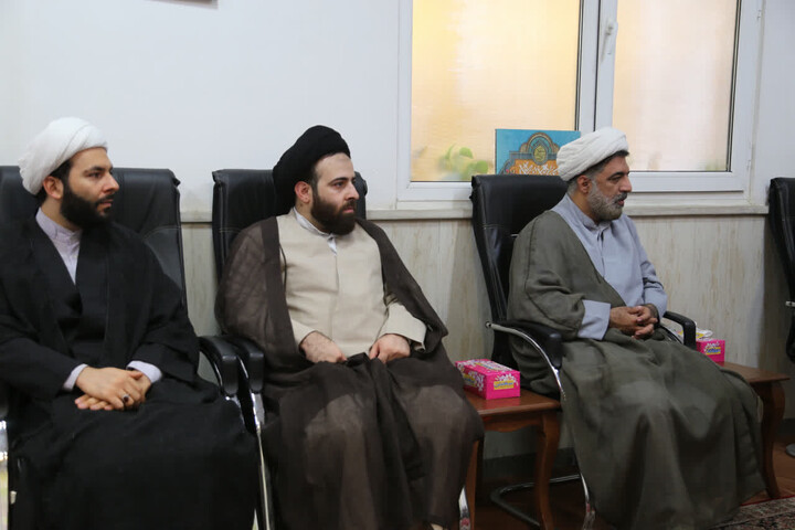 تصاویر/ دیدار مسئول دفاتر نهاد نمایندگی مقام معظم رهبری در دانشگاه ها استان خوزستان با مدیر حوزه علمیه خوزستان