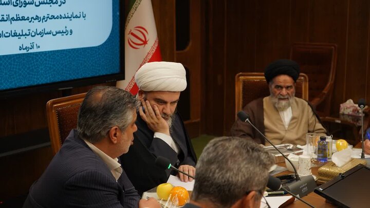 تصاویر/دیدار استاندار و مجمع نمایندگان استان مرکزی با رئیس سازمان تبلیغات اسلامی کشور