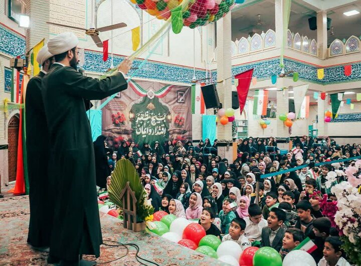 تصاویر/ رزمایش «مدافعان ایران همدل» در مسجد القرآن