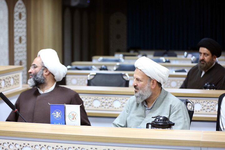 تصاویر/  نشست مدیران کل تبلیغات اسلامی سراسر کشور با حضور حجت‌الاسلام والمسلمین قمی