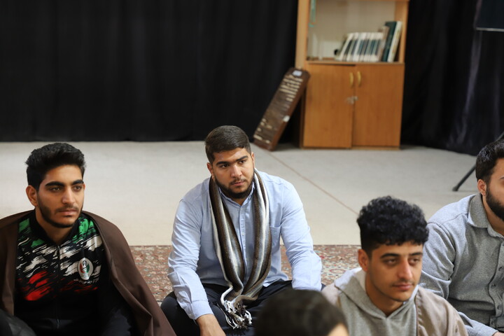 تصاویر/نشست صمیمی مدیر حوزه علمیه کردستان با طلاب حوزه امام باقر (ع) کامیاران