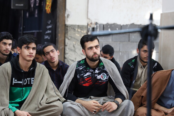 تصاویر/نشست صمیمی مدیر حوزه علمیه کردستان با طلاب حوزه امام باقر (ع) کامیاران