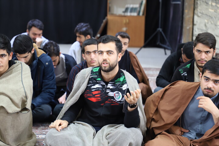 تصاویر/نشست صمیمی مدیر حوزه علمیه کردستان با طلاب حوزه امام باقر (ع) کامیاران