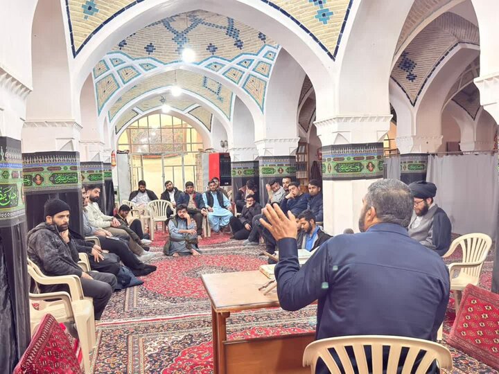 تصاویر/ گفتمان «تمدن نوین اسلامی و نقش طلاب تمدن‌ساز» مدارس علمیه کاشان