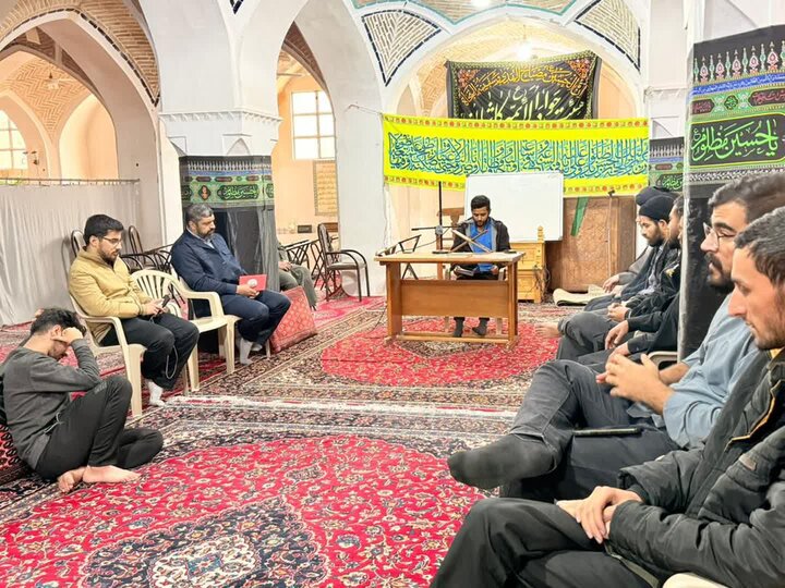 تصاویر/ گفتمان «تمدن نوین اسلامی و نقش طلاب تمدن‌ساز» مدارس علمیه کاشان