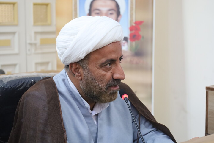 تصاویر/ نشست هم اندیشی روحانیون شاغل در صنایع استان هرمزگان با حضور معاون تبلیغ حوزه‌های علمیه