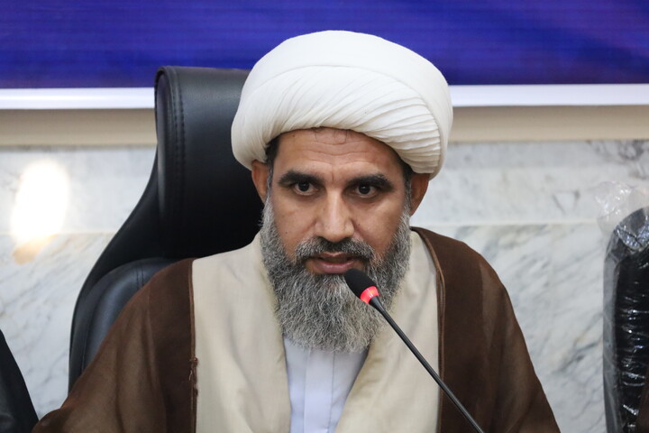 تصاویر/ نشست هم اندیشی روحانیون شاغل در صنایع استان هرمزگان با حضور معاون تبلیغ حوزه‌های علمیه