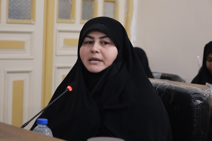 تصاویر/ نشست هم اندیشی روحانیون شاغل در آموزش و پرورش با حضور معاون تبلیغ حوزه‌های علمیه