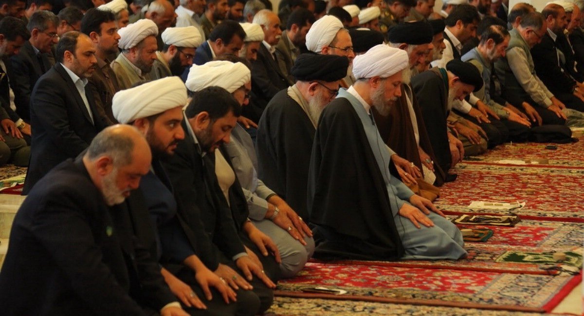 शरई अहकाम । नमाज़ में दूसरे सजदे के बाद बैठने का महत्व