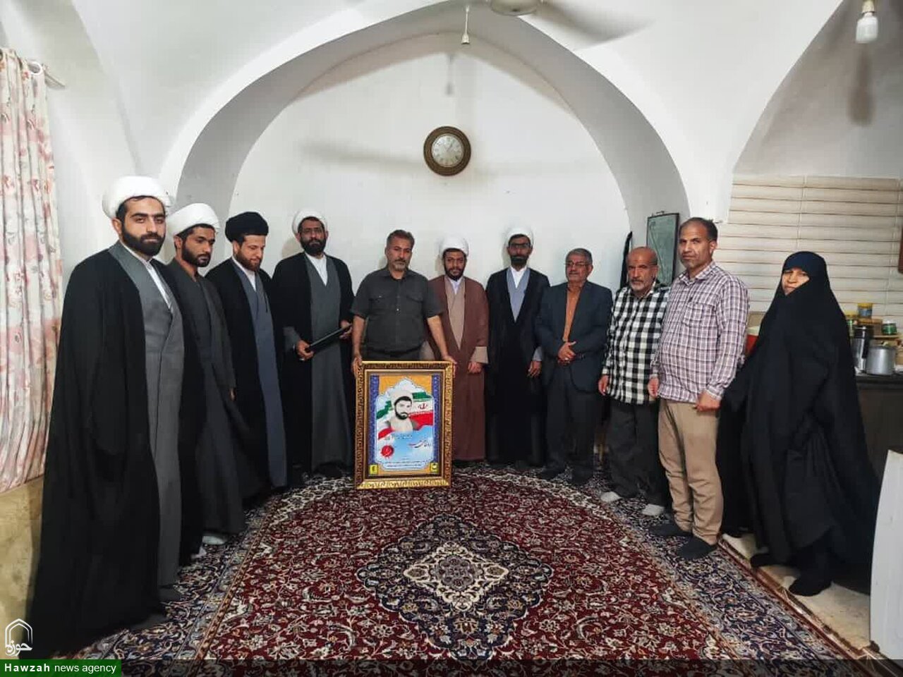 دیدار طلاب مدرسه علمیه جزائریه با خانواده شهدای روحانی شهرستان شوشتر+عکس