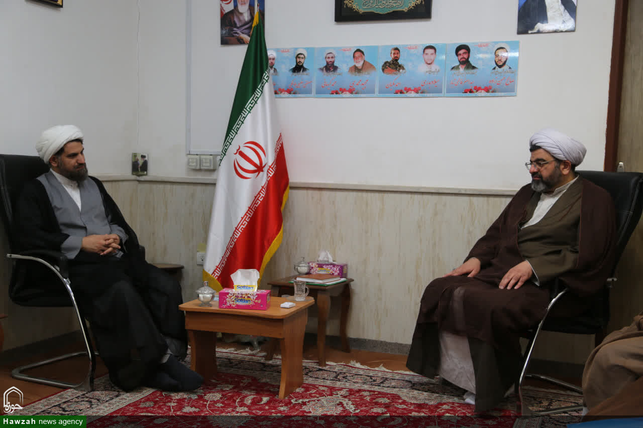 تصاویر/ دیدار مسئول دفاتر نهاد نمایندگی مقام معظم رهبری در دانشگاه های استان خوزستان با مدیر حوزه علمیه استان