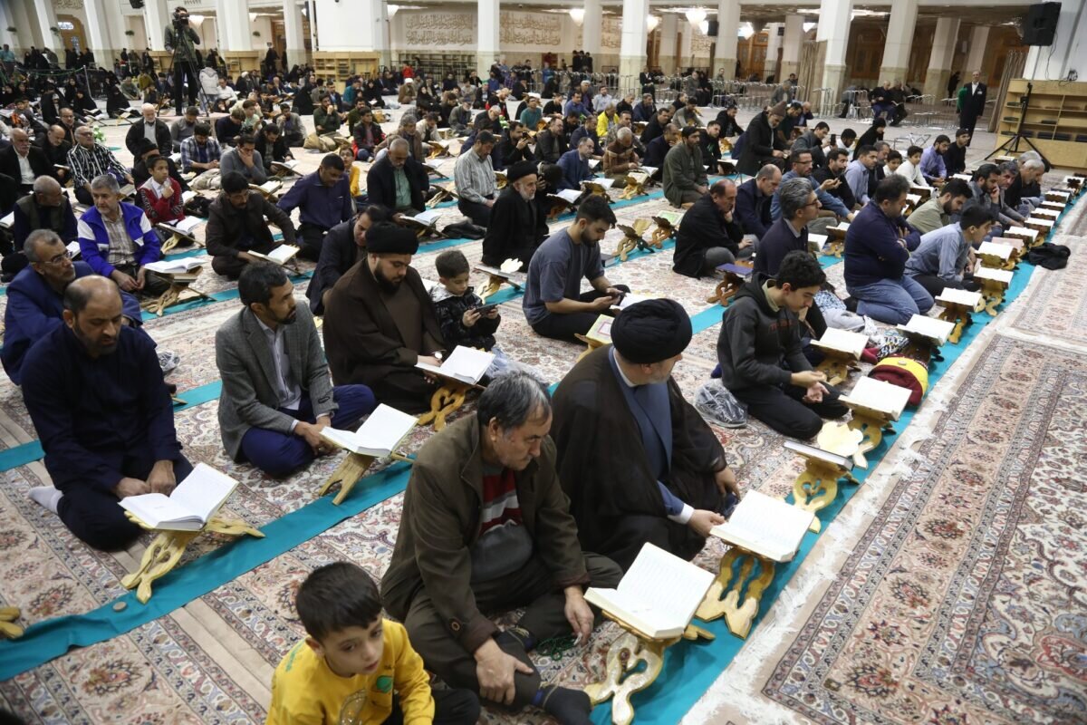 برگزاری کرسی تلاوت فاطمی در حرم مطهر بانوی کرامت + تصاویر