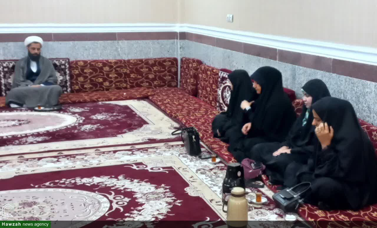 تأکید امام‌جمعه هویزه بر نقش‌آفرینی بانوان در حل مسائل اجتماعی