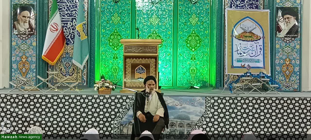 نماز جماعت ظهر و عصر دانش آموزان دختر خرمشهر