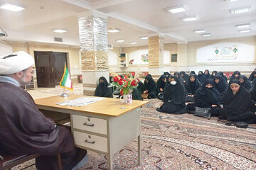 هم‌اندیشی ماهانه مبلغان طرح امین در هرسین برگزار شد+عکس