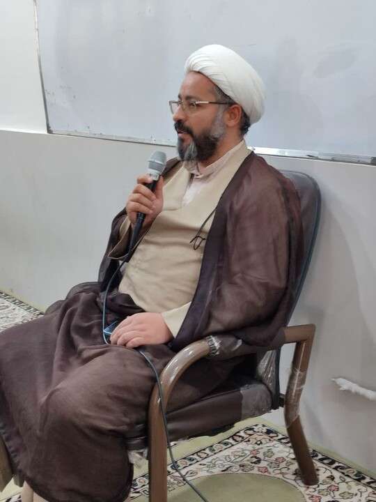 تصاویر / حضور مدیر و معاونین حوزه علمیه استان همدان در مدرسه علمیه سامن