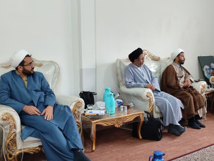 تصاویر / حضور مدیر و معاونین حوزه علمیه استان همدان در مدرسه علمیه سامن