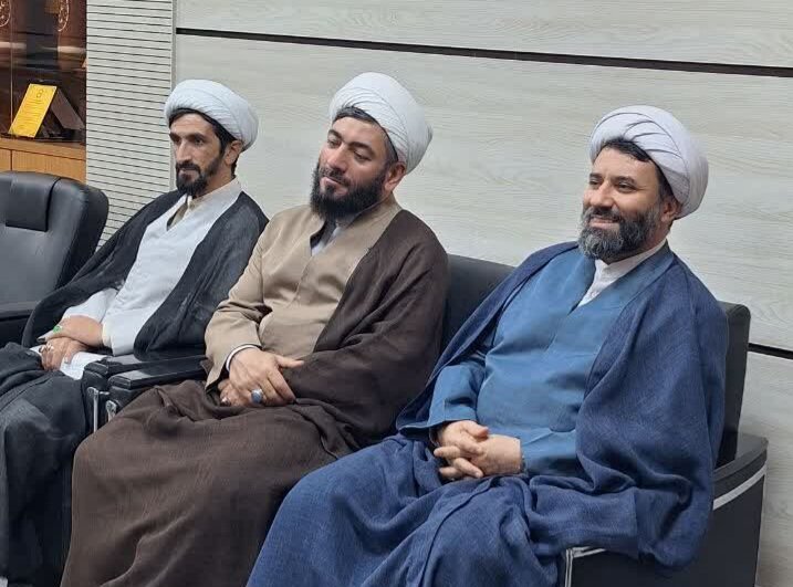 تصاویر/نشست همکاری مدیر حوزه‌ علمیه کردستان و مدیرکل ورزش و جوانان این استان