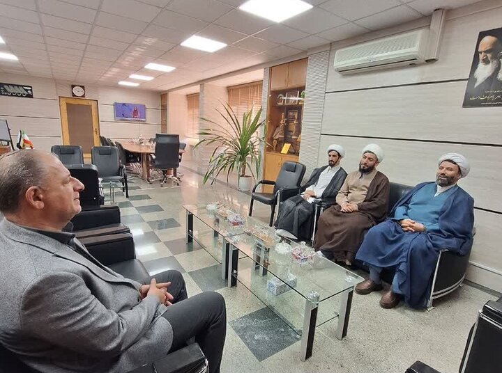 تصاویر/نشست همکاری مدیر حوزه‌ علمیه کردستان و مدیرکل ورزش و جوانان این استان