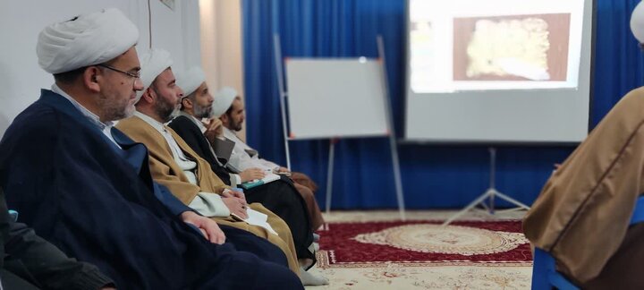 تصاویر/ برگزاری «دوره تربیت مربی نهج‌البلاغه»در خمین