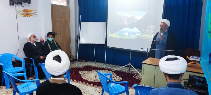 برگزاری «دوره تربیت مربی نهج‌البلاغه»در خمین