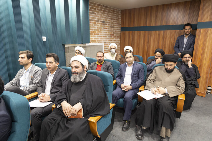 دیدار اقشار مختلف مردم یزد با رئیس قوه قضائیه