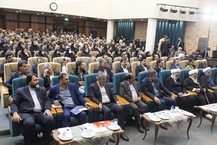 دیدار اقشار مختلف مردم یزد با رئیس قوه قضائیه