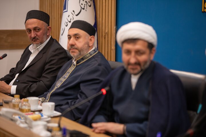 تصاویر/ دیدار رئیس اداره کل مسلمانان گرجستان با رئیس سازمان فرهنگ و ارتباطات اسلامی