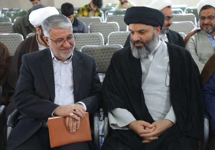 دیدار حجت‌الاسلام والمسلمین علی عبداللهی رئیس حفاظت و اطلاعات قوه قضائیه با اساتید، طلاب و روحانیون حوزه علمیه یزد در مدرسه علمیه مصلی