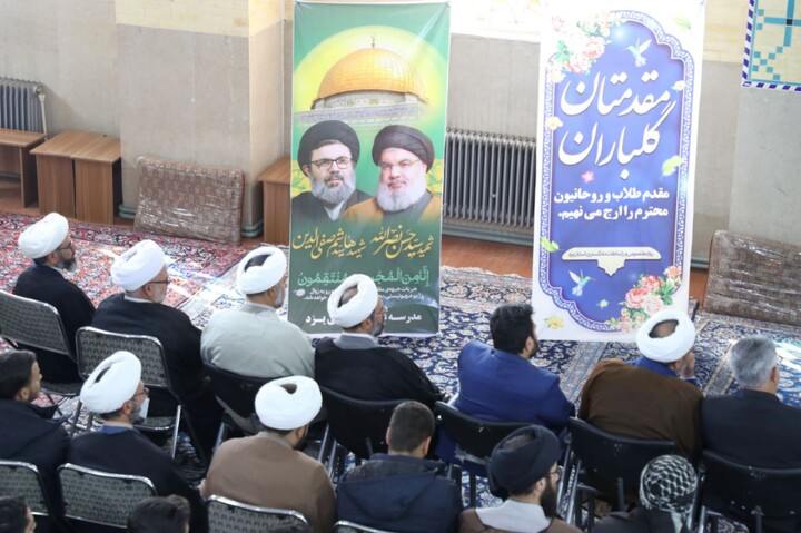 دیدار حجت‌الاسلام والمسلمین علی عبداللهی رئیس حفاظت و اطلاعات قوه قضائیه با اساتید، طلاب و روحانیون حوزه علمیه یزد در مدرسه علمیه مصلی