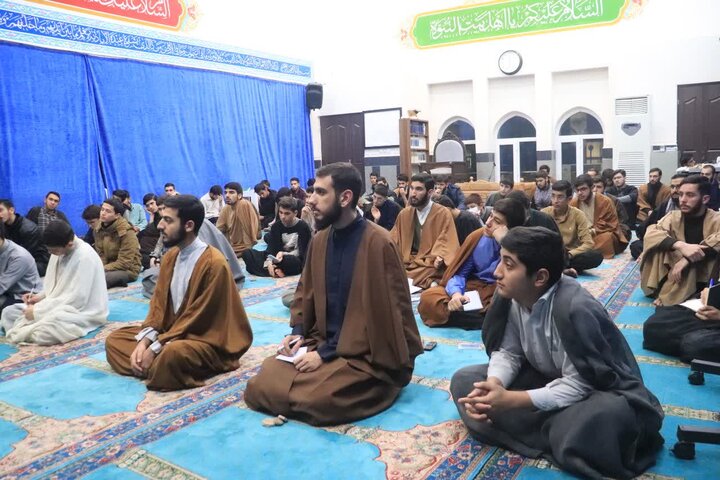تصاویر/ نشست اخلاقی طلاب مدرسه علمیه امام خامنه ای ارومیه