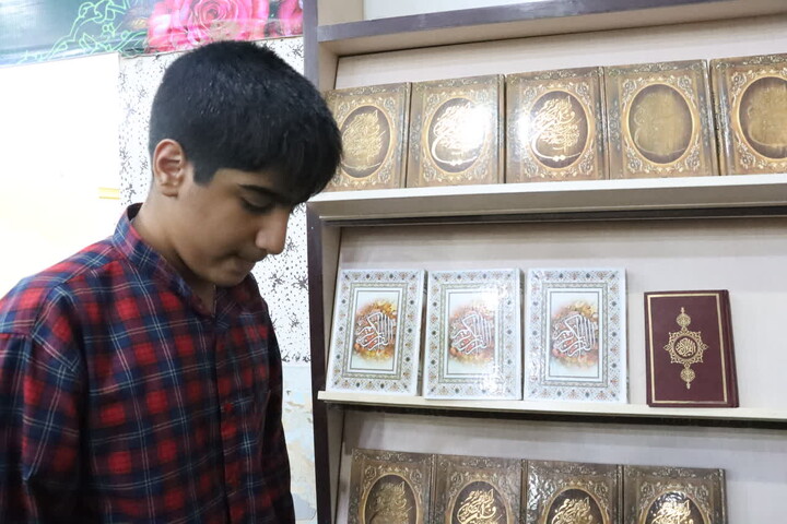 حضور صمیمی امام جمعه اهواز در جمع دانش آموزان مدرسه دبیرستان صدرا