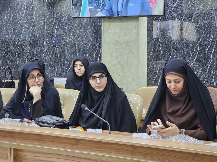 تصاویر/همایش "زن، خانواده و کنشگری مسئولانه" در کردستان