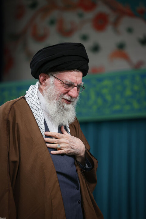 تصاویر/ دیدار هزاران نفر از زنان و دختران با رهبر معظم انقلاب