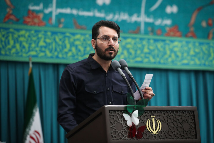 تصاویر/ دیدار هزاران نفر از زنان و دختران با رهبر معظم انقلاب