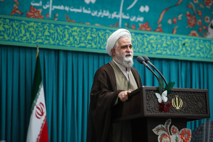 تصاویر/ دیدار هزاران نفر از زنان و دختران با رهبر معظم انقلاب