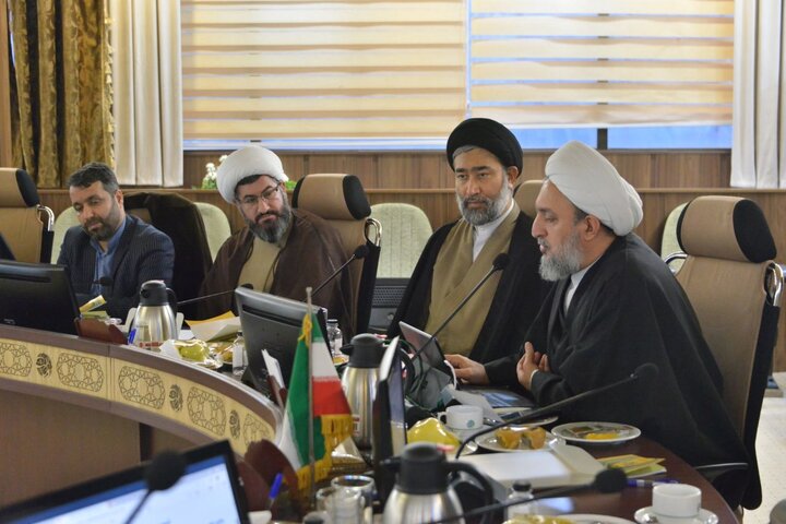 مراسم رونمایی از سندراهبردی ستادهای راهبری حوزه‌های علمیه برگزار شد