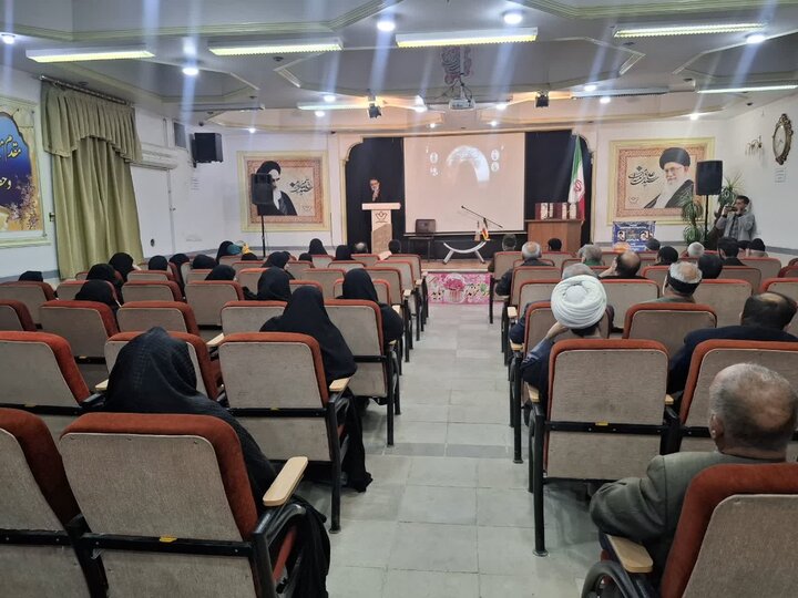 تصاویر/مراسم‌عزاداری‌شهادت‌حضرت‌ام‌البنین(س)درآران وبیدگل