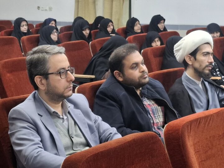 تصاویر/مراسم‌عزاداری‌شهادت‌حضرت‌ام‌البنین(س)درآران وبیدگل