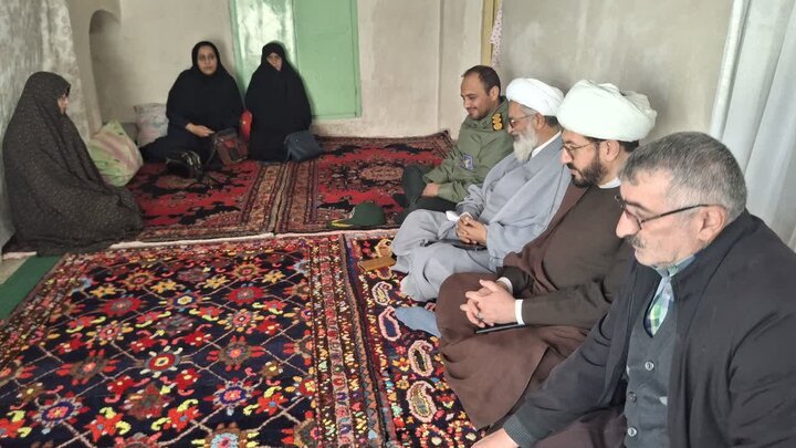 تصاویر/تجلیل از مادران شهدای تفرش در سالروز وفات حضرت ام‌البنین(س)