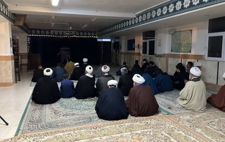 تصاویر/ آیین عزاداری وفات حضرت ام‌البنین(س) در مدرسه علمیه الغدیر نراق