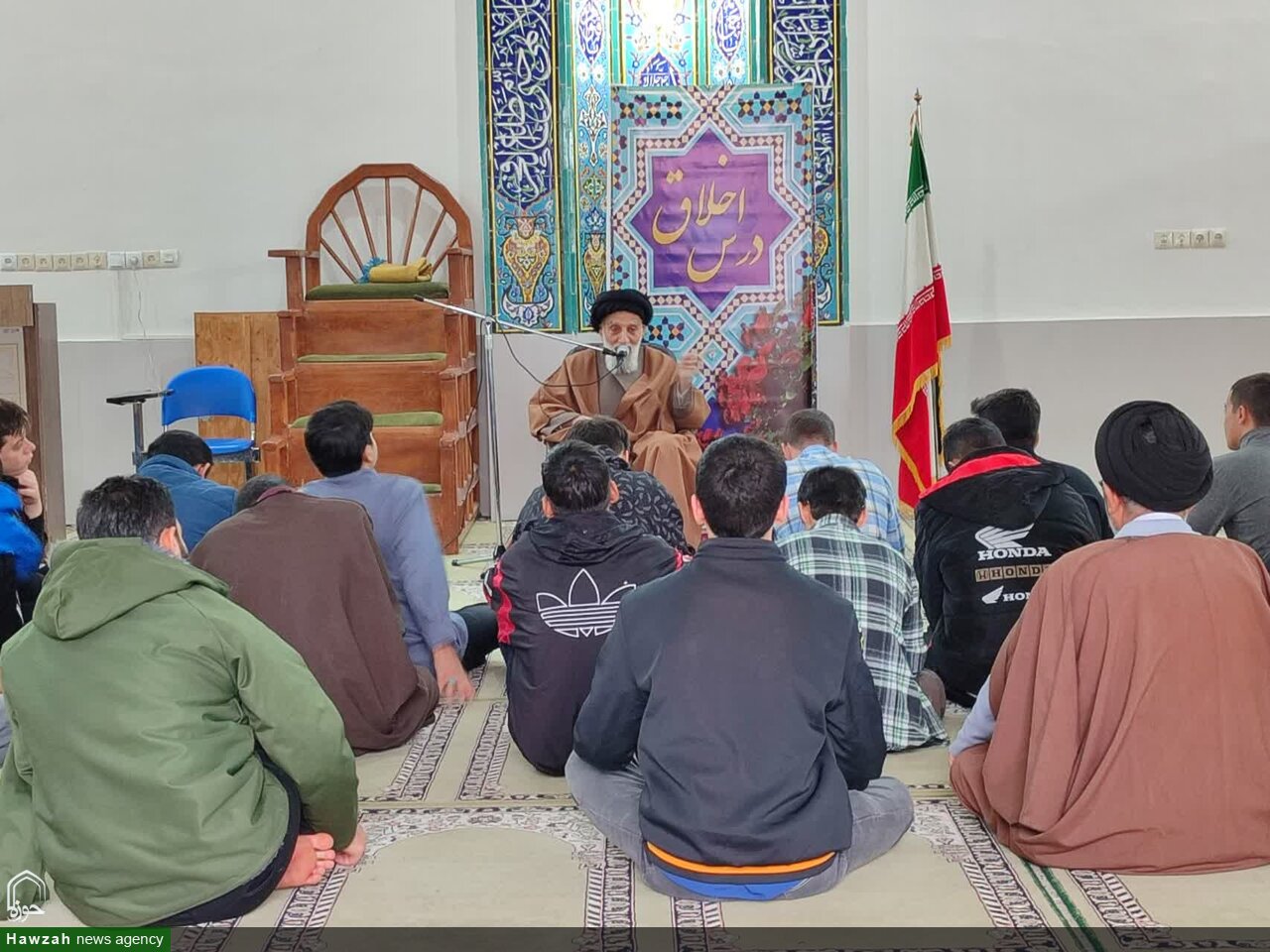 تصاویر/ حضور مدیر و معاونین حوزه علمیه استان همدان در مدرسه علمیه سامن