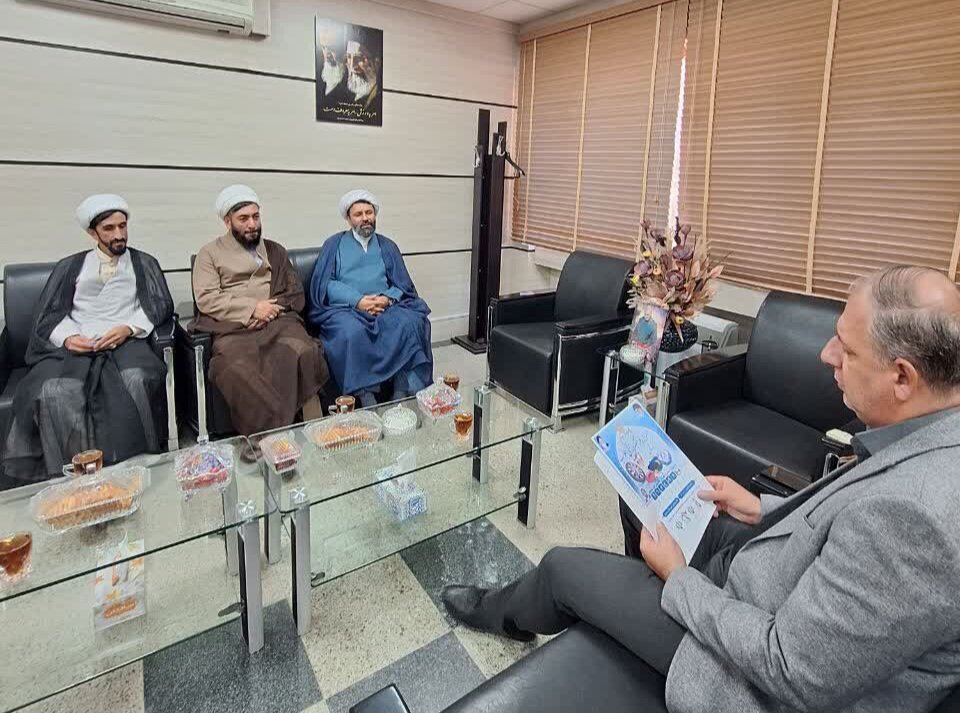 تصاویر/ نشست همکاری مدیر حوزه‌ علمیه کردستان و مدیرکل ورزش و جوانان این استان