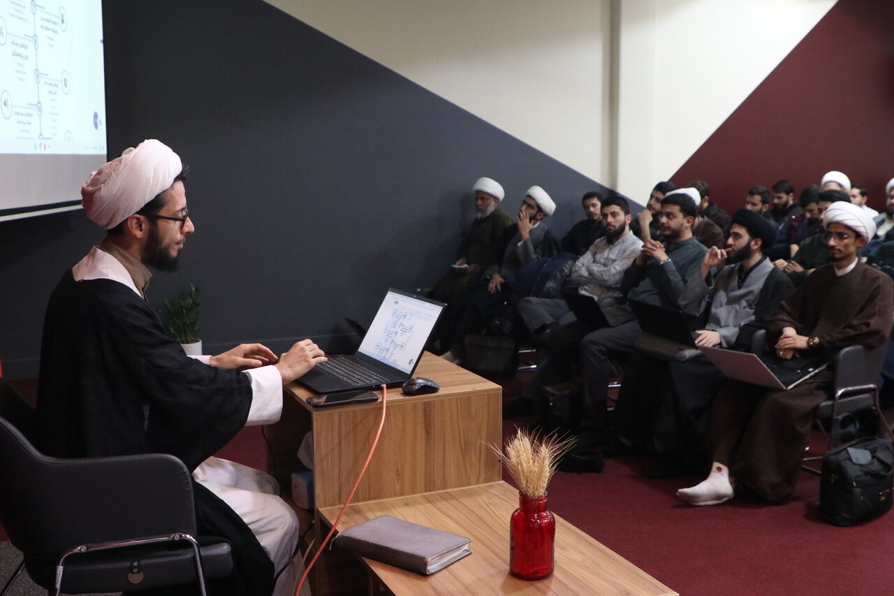 برگزاری دوره آموزشی «هوش مصنوعی» با رویکرد پژوهشهای فقهی و اصولی+ عکس