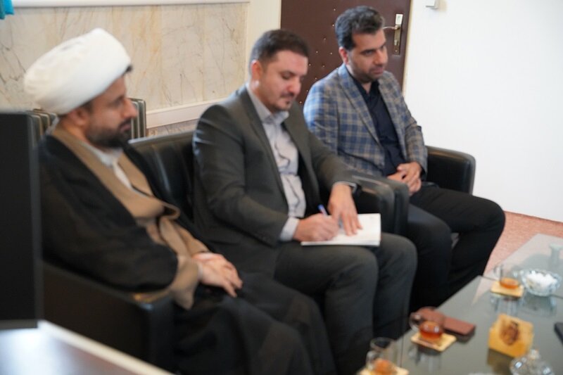 گروه‌های جهادی، الگویی موفق در خدمت‌ رسانی به مردم هستند